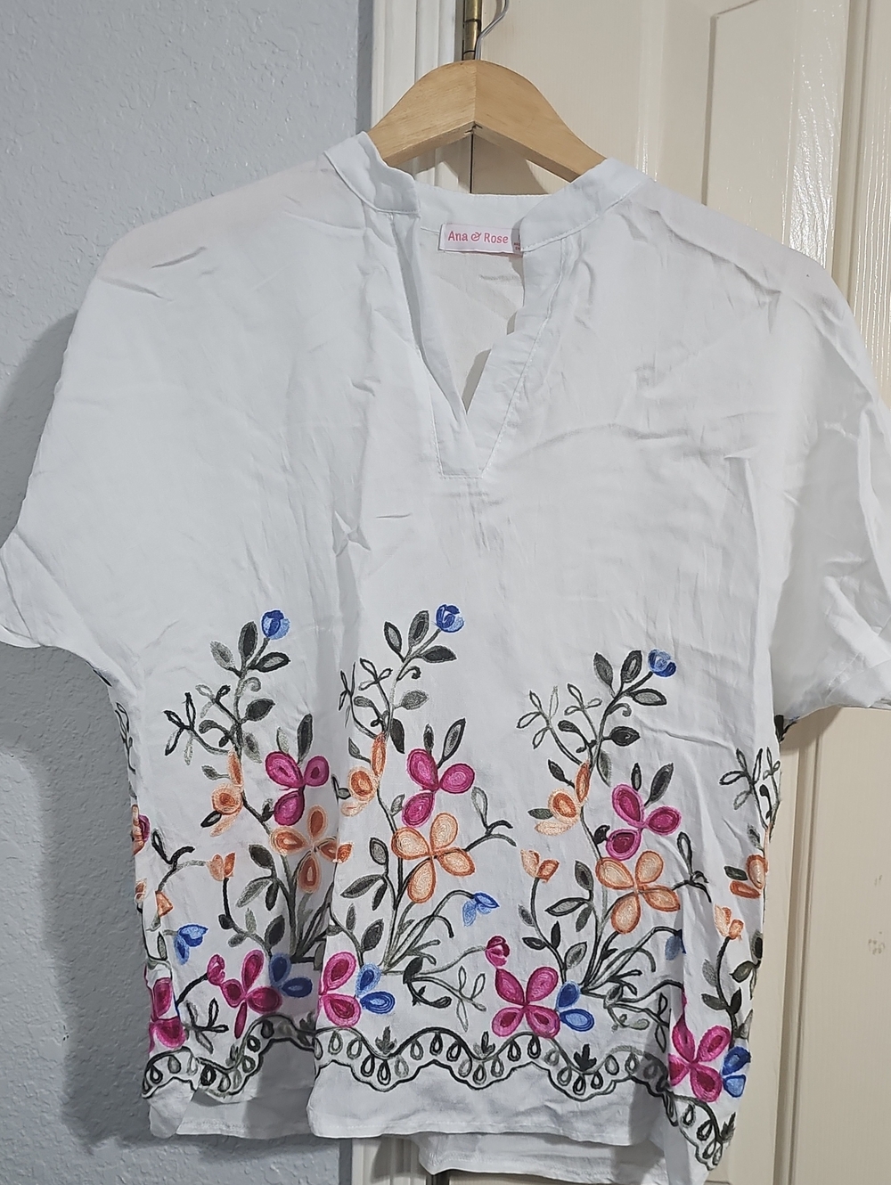 White Embroidered Floral Men’s Shirt